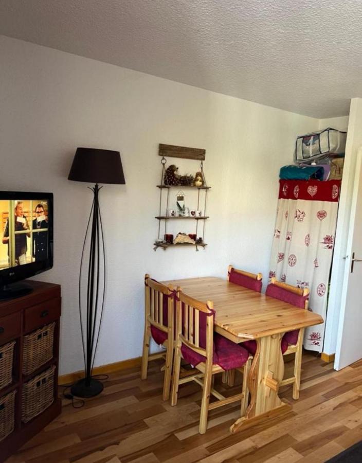 Appartement Pied Des Pistes Super Sauze Enchastrayes Esterno foto